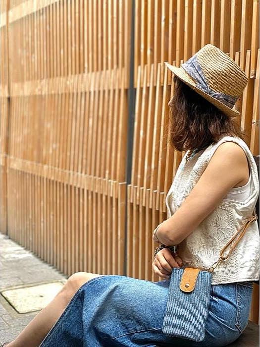 Raffia and Leather Crossbody Bag: Handmade Italian Design